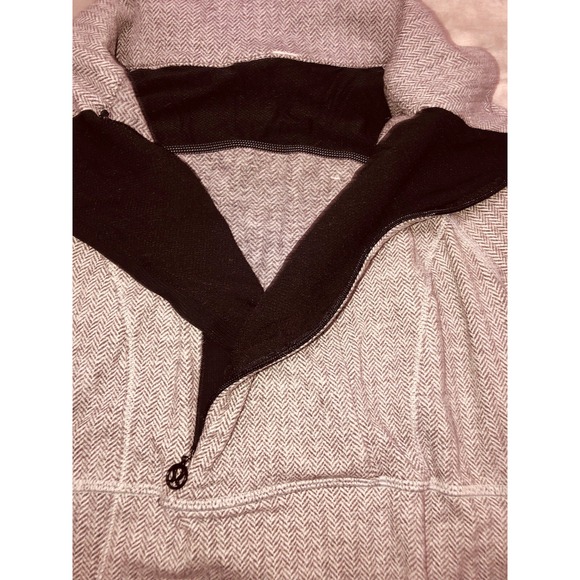 Lululemon Base Runner 1/2 Zip Jacket Women's 6 Gray Herringbone Pullover - Picture 5 of 15